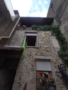 SAINT HIPPOLYTE DU FORT (30) secteur écu de France, idéal investisseur immeuble de rapport d'environ 98m² habitable composé de 2 appartements et d'un studio rentabilité de 11.8% brut