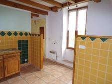 Dpt Gard (30), à vendre SAINT FLORENT SUR AUZONNET  idéal investisseur  immeuble de rapport à rénover 220 m² environ et terrain 1085m²