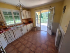 Cendras (30) secteur les Bedos à moins de 10 minutes d'ales, très belle villa 2005 d'environ 130m² sur un terrain clos et arboré de 902 m².