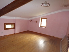 Dpt Gard (30), à vendre SAINT FLORENT SUR AUZONNET  idéal investisseur  immeuble de rapport à rénover 220 m² environ et terrain 1085m²