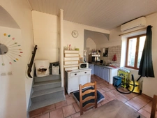 Dpt Gard (30), à vendre SAINT FLORENT SUR AUZONNET  idéal investisseur  immeuble de rapport à rénover 220 m² environ et terrain 1085m²
