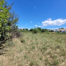 Allègres les Fumade (30) terrain à bâtir d'une superficie de 550m2 environ.
