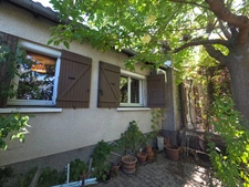 ALES (30) à vendre belle maison plain-pied d'environ 83m² habitable sur un terrain clos de 493m² environ.