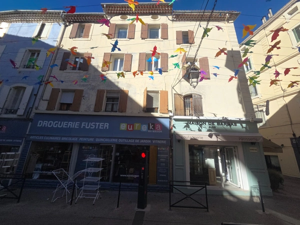 Dpt Gard (30), à vendre ALES, appartement standing 92m² environ secteur Centre ville.
