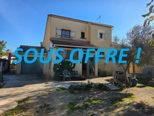 Dpt Gard (30), Saint Christol les ales, belle villa 5 chambres d'environ 140m² environ sur un terrain clos de 964m² + 2 garages et piscine.