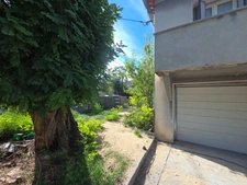  Dpt Gard (30), à vendre secteur Chantilly belle maison 84m² habitable sur un terrain clos de 469m² et 85m² environ supplémentaires aménageable et garage. 