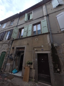 SAINT HIPPOLYTE DU FORT (30) secteur écu de France, idéal investisseur immeuble de rapport d'environ 98m² habitable composé de 2 appartements et d'un studio rentabilité de 11.8% brut