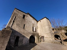 Dpt Gard (30), à vendre SAINT FLORENT SUR AUZONNET  idéal investisseur  immeuble de rapport à rénover 220 m² environ et terrain 1085m²
