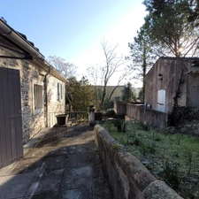 Dpt Gard (30), à vendre ALES Menudiere maison en pierre à rénover d'environ 134 m² sur terrain de 2200 m² 