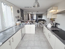  Dpt Gard (30), à vendre secteur Chantilly belle maison 84m² habitable sur un terrain clos de 469m² et 85m² environ supplémentaires aménageable et garage. 