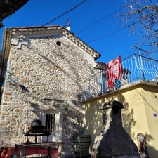 Dpt Gard (30), à vendre ALES Menudiere maison en pierre à rénover d'environ 134 m² sur terrain de 2200 m² 