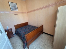 Dpt Gard (30), à vendre belle maison mitoyenne sur une face d'environ 93m² habitable sur un terrain clos de 300m² environ.