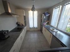  Dpt Gard (30), à vendre secteur Chantilly belle maison 84m² habitable sur un terrain clos de 469m² et 85m² environ supplémentaires aménageable et garage. 