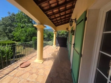 Cendras (30) secteur les Bedos à moins de 10 minutes d'ales, très belle villa 2005 d'environ 130m² sur un terrain clos et arboré de 902 m².