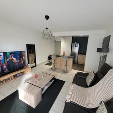 Dpt Gard (30), à vendre ALES appartement T2 de 45 m² + place de parking privative dans résidence sécurisé.