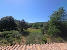 Cendras (30) secteur les Bedos à moins de 10 minutes d'ales, très belle villa 2005 d'environ 130m² sur un terrain clos et arboré de 902 m².