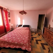 Dpt Gard (30), à vendre ALES Menudiere maison en pierre à rénover d'environ 134 m² sur terrain de 2200 m² 