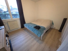 Dpt Gard (30), à vendre ALES appartement RDC 77m2 environ secteur chantilly proche école des mines.