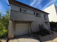  Dpt Gard (30), à vendre secteur Chantilly belle maison 84m² habitable sur un terrain clos de 469m² et 85m² environ supplémentaires aménageable et garage. 
