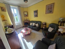 Dpt Gard (30), à vendre belle maison mitoyenne sur une face d'environ 93m² habitable sur un terrain clos de 300m² environ.