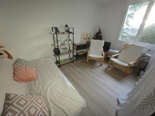 Dpt Gard (30), à vendre ALES appartement RDC 77m2 environ secteur chantilly proche école des mines.