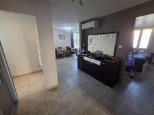  Dpt Gard (30), à vendre secteur Chantilly belle maison 84m² habitable sur un terrain clos de 469m² et 85m² environ supplémentaires aménageable et garage. 