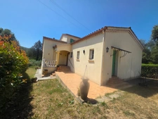 Cendras (30) secteur les Bedos à moins de 10 minutes d'ales, très belle villa 2005 d'environ 130m² sur un terrain clos et arboré de 902 m².