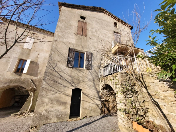 Dpt Gard (30), à vendre SAINT FLORENT SUR AUZONNET  idéal investisseur  immeuble de rapport à rénover 220 m² environ et terrain 1085m²