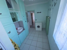 ALES (30)A vendre secteur Chantilly belle maison 5 chambres entierement rénovée d'environ 140m² habitable sur un terrain clos de 500m².