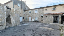 SAINT CHRISTOL LES ALES (30) À VENDRE – Superbe propriété avec 2 logements, piscine, dépendances et + de 2,6 hectares de terrain