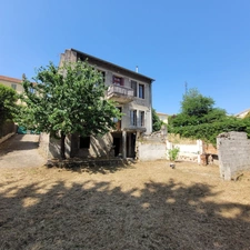 Dpt Gard (30), à vendre ALES immeuble de rapport 163m2 environ à rénover + terrain 300m² environ.