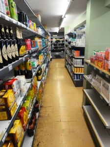 ALES (30) À vendre – Fonds de commerce Épicerie dans un local de 167m².