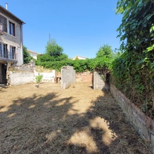 Dpt Gard (30), à vendre ALES immeuble de rapport 163m2 environ à rénover + terrain 300m² environ.