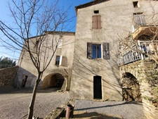 Dpt Gard (30), à vendre SAINT FLORENT SUR AUZONNET  idéal investisseur  immeuble de rapport à rénover 220 m² environ et terrain 1085m²
