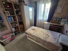  Dpt Gard (30), à vendre secteur Chantilly belle maison 84m² habitable sur un terrain clos de 469m² et 85m² environ supplémentaires aménageable et garage. 