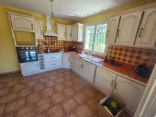 Cendras (30) secteur les Bedos à moins de 10 minutes d'ales, très belle villa 2005 d'environ 130m² sur un terrain clos et arboré de 902 m².