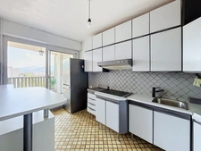 Appartement à vendre 3 pièces ANNECY (74) Proches des grands axes - Stationnement et cave