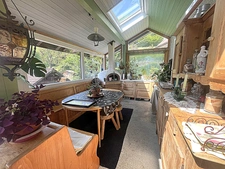 Compromis appartement - maison familiale de 143m² au sol, proche du lac