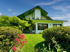 Dpt Ain (01), à vendre DIVONNE LES BAINS maison P5 de 179 m² - Terrain de 977,00 m² 