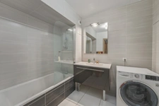 Apartment for sale, 3 rooms, DIVONNE LES BAINS (01) - 68 m2 - 35 m2 terrace, cellar and 2 parking spaces