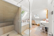 House for sale 6 rooms DIVONNE LES BAINS (01) - full mezzanine, garage, cellar, laundry room, garden