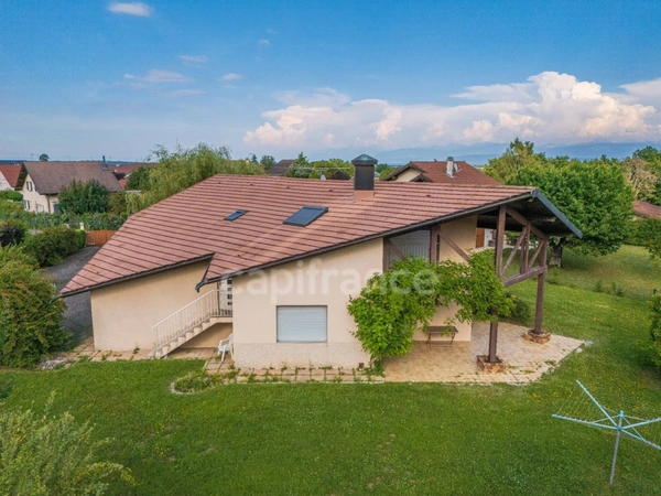 Maison à vendre 6 pièces DIVONNE LES BAINS (01)