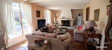 Charmante maison de plain-pied 4 chambres sur beau terrain arboré de 1 450 m²