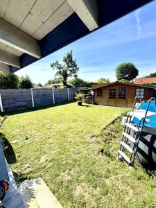 LANTON (secteur CASSY) – Charmante maison familiale avec piscine dans un environnement privilégié 