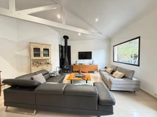 BIGANOS – Sought-after VIGNEAU district – Elegant 190 sq m property on a magnificent 2,370 sq m landscaped plot with swimming pool, outbuilding and double garage