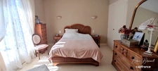 Charmante maison de plain-pied 4 chambres sur beau terrain arboré de 1 450 m²