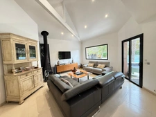 BIGANOS – Sought-after VIGNEAU district – Elegant 190 sq m property on a magnificent 2,370 sq m landscaped plot with swimming pool, outbuilding and double garage