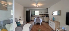 MARCHEPRIME – BEL APPARTEMENT 3 PIÈCES / 2 CHAMBRES AVEC GRAND BALCON