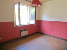 LANTON (CASSY area) - single-story house - one bedroom and an office - in a quiet area