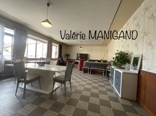 Dpt Dordogne (24), à vendre proche de SAINT AULAYE-PUYMANGOU maison P9 de 260 m² - Terrain de 1 273 m² 
